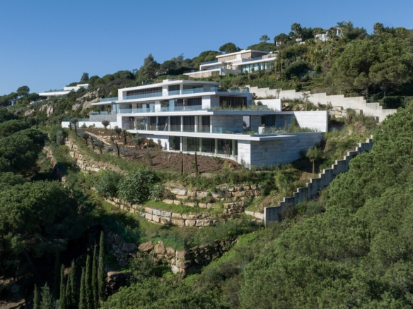 Villa THE SANCTUARY by ARK Architects Sotogrande, designed by Manuel Ruiz Moriche 2 67d2c8abc256c