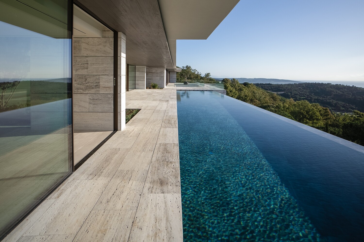 Villa THE SANCTUARY by ARK Architects Sotogrande, designed by Manuel Ruiz Moriche 6 67d2c8b455503