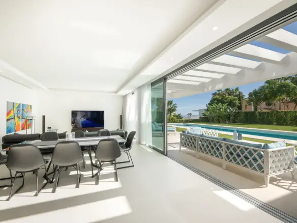 Verdin Property Flamingos 26 4