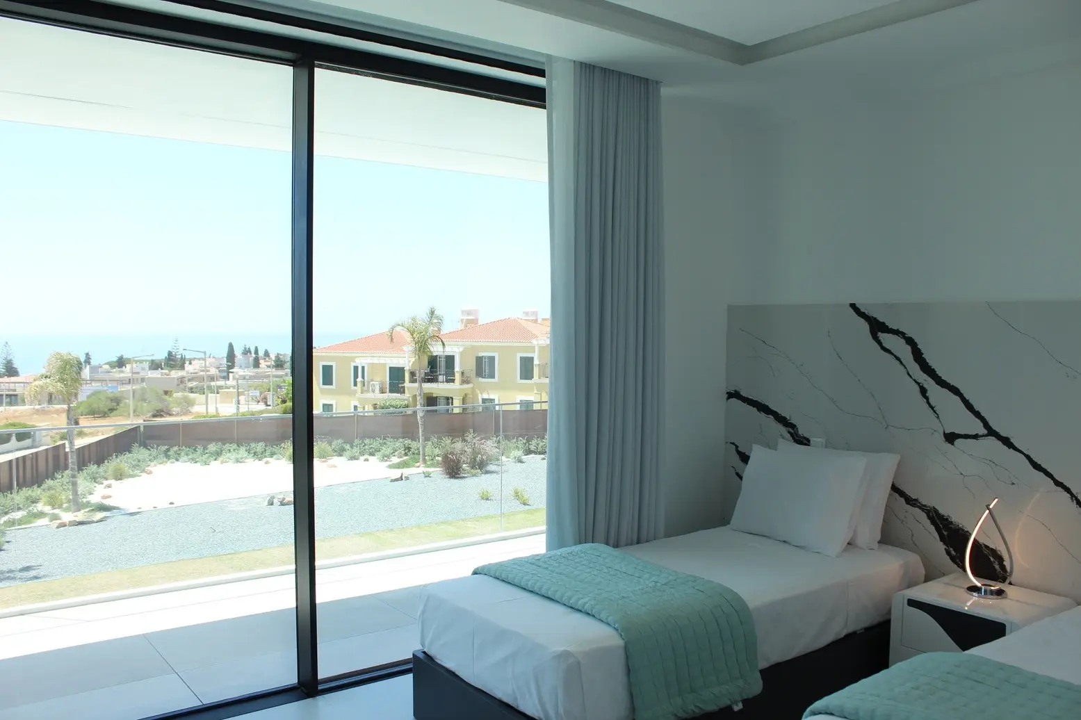 7599 694af9d9c4b43