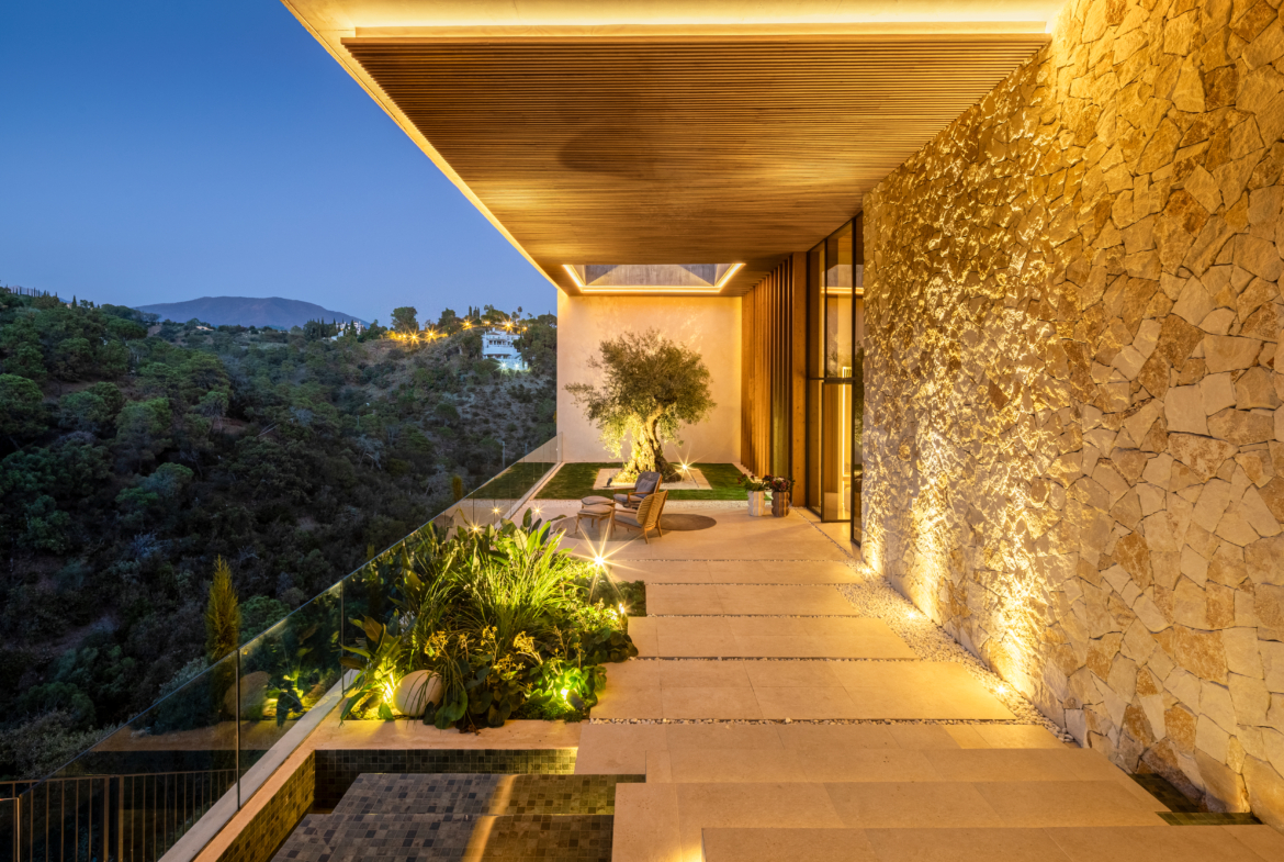 1170