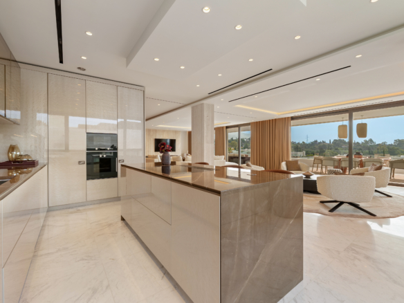 SkyVilla 23