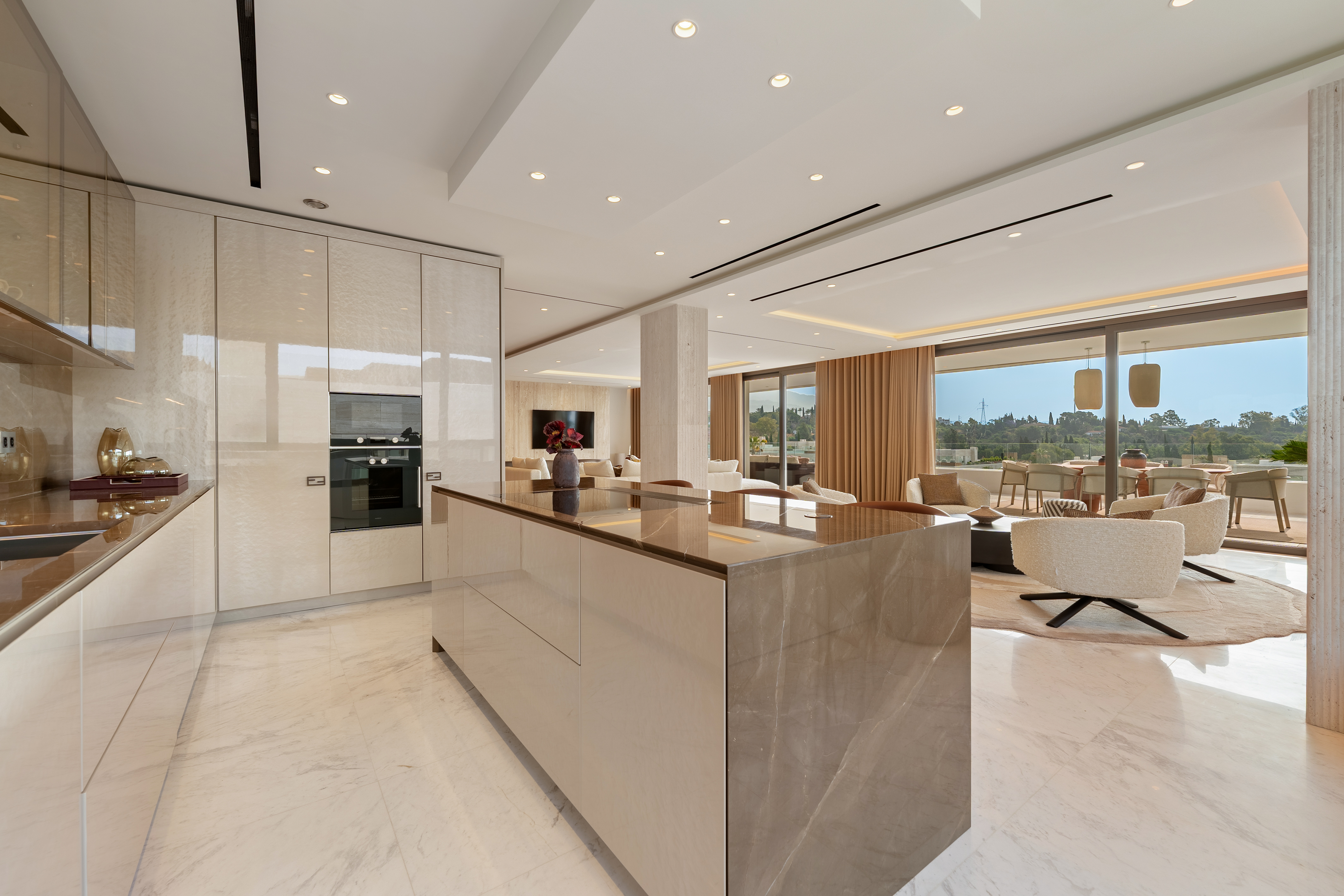 SkyVilla 23
