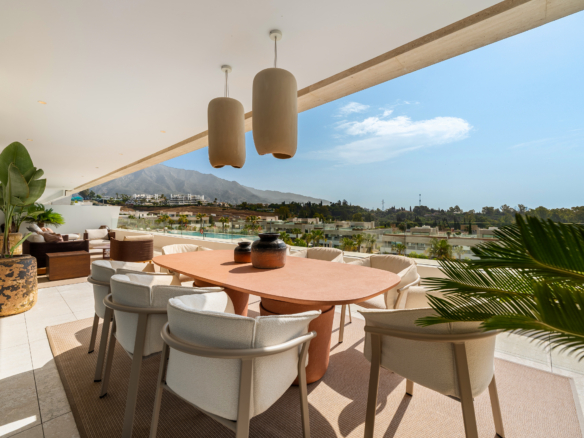 SkyVilla 33